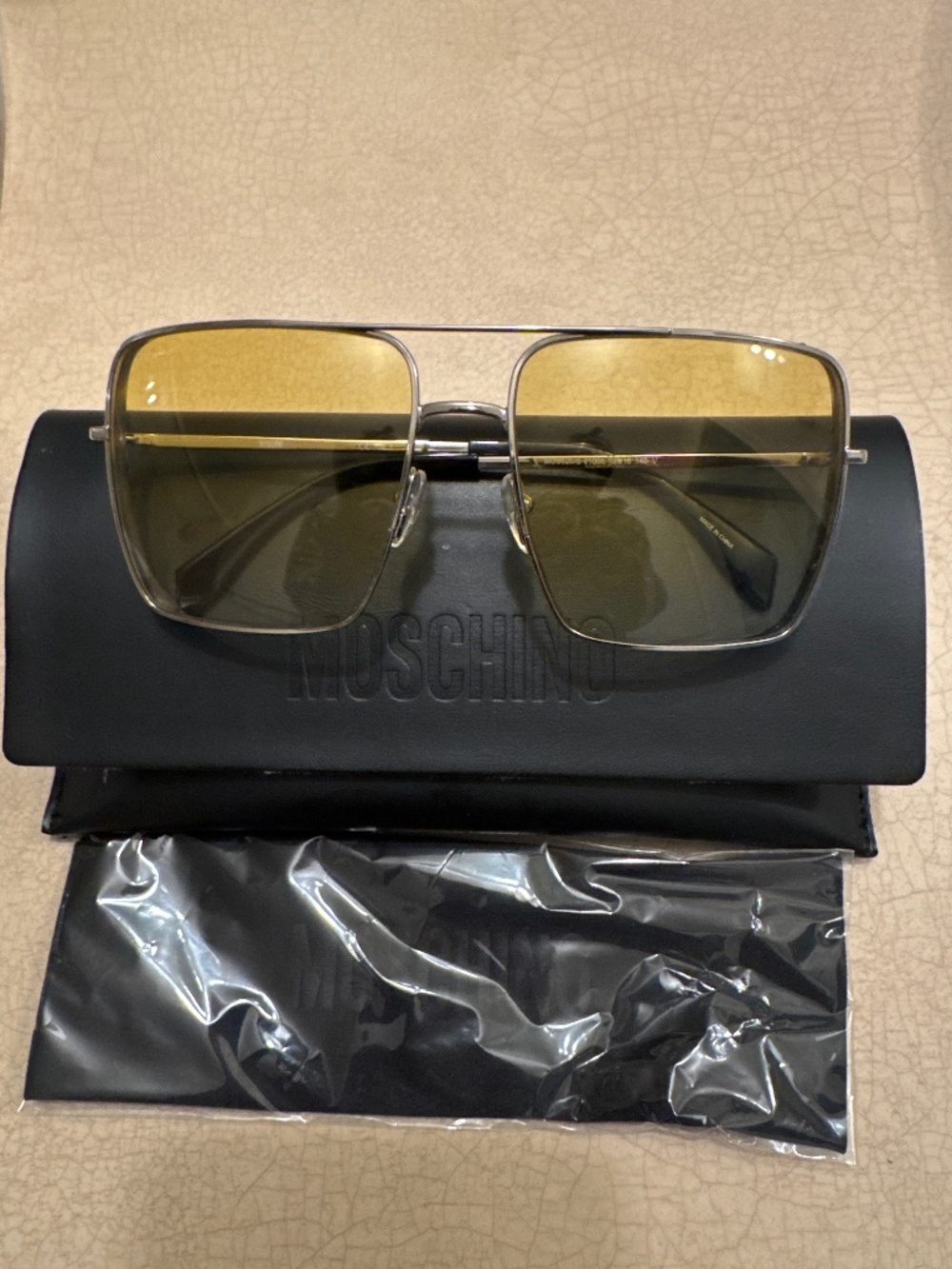 MOSCHINO SUNGLASSES